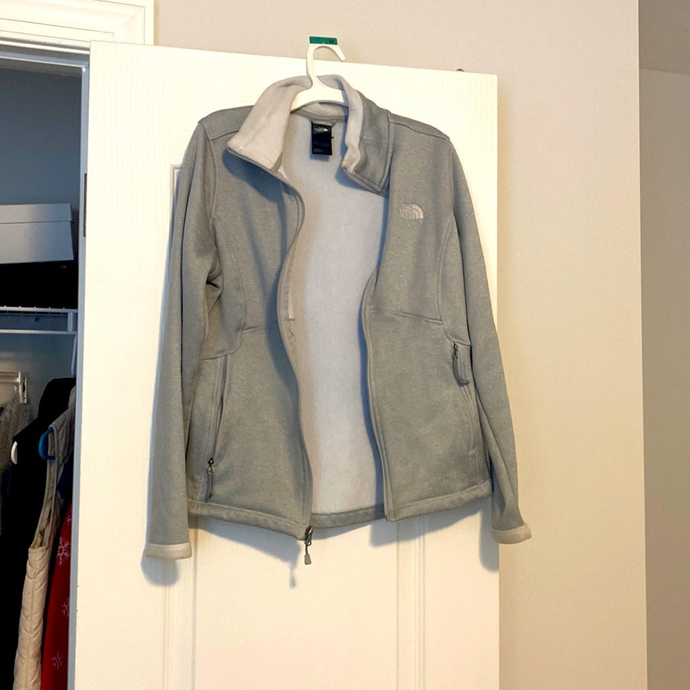 Full zip North face lightweight jacket